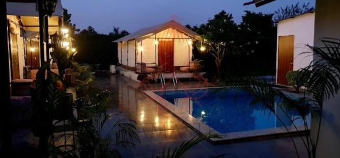 Luxury Farmhouse In Chhatarpur With Pool New Delhi Eksteriør billede