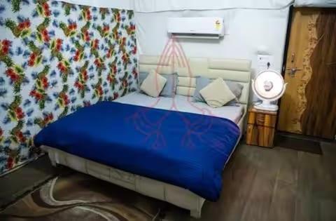 Luxury Farmhouse In Chhatarpur With Pool New Delhi Eksteriør billede